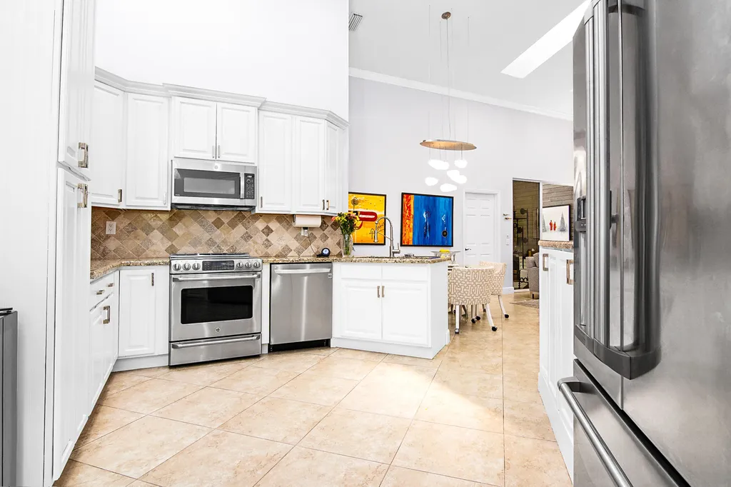 2102 Mahogany Place Palm Beach Gardens FL 33418
