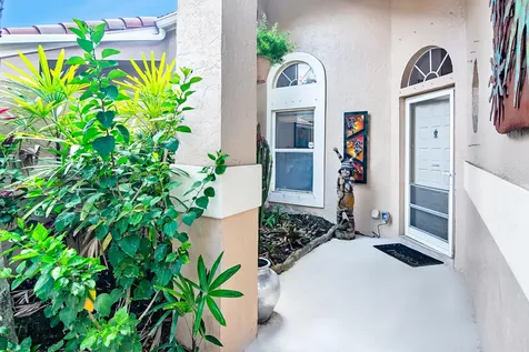 2102 Mahogany Place Palm Beach Gardens FL 33418
