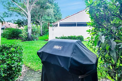 2102 Mahogany Place Palm Beach Gardens FL 33418