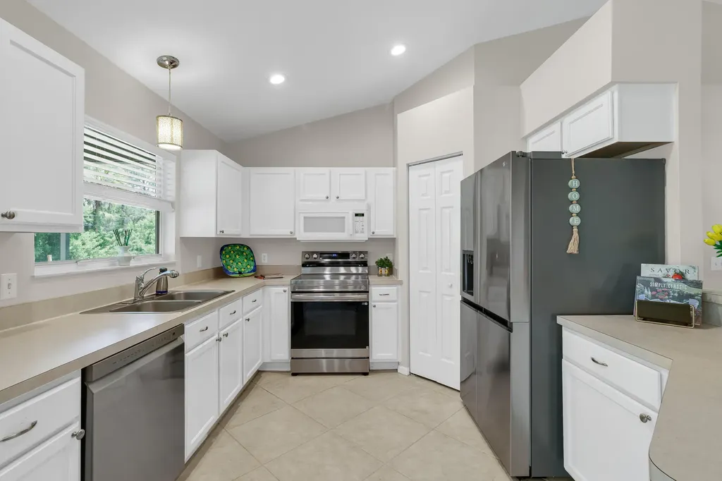 2735 47th Avenue Vero Beach FL 32966