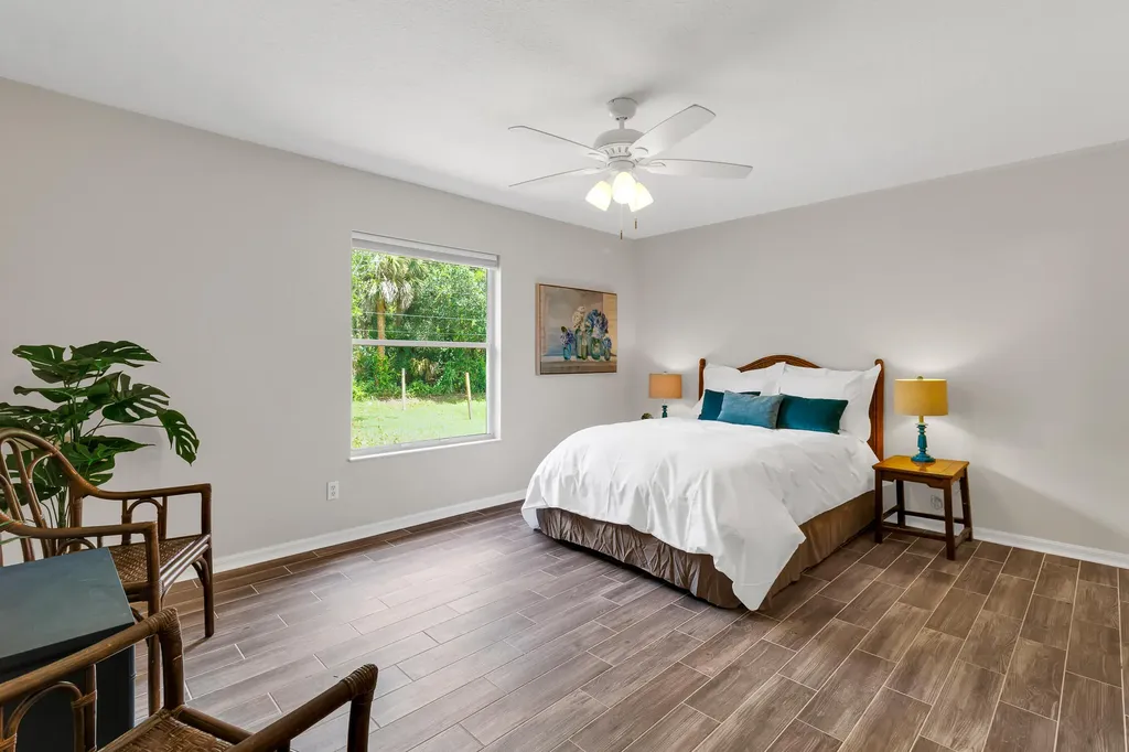 2735 47th Avenue Vero Beach FL 32966