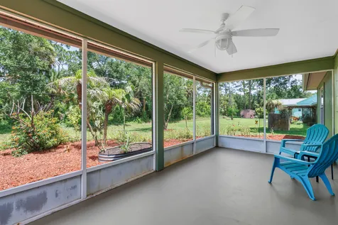 2735 47th Avenue Vero Beach FL 32966
