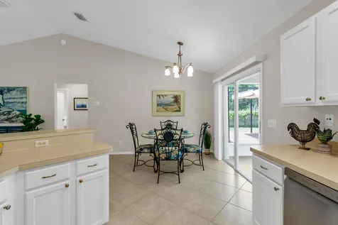 2735 47th Avenue Vero Beach FL 32966