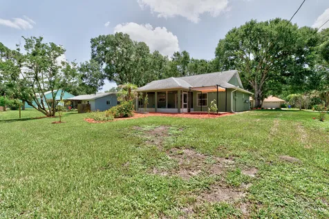 2735 47th Avenue Vero Beach FL 32966