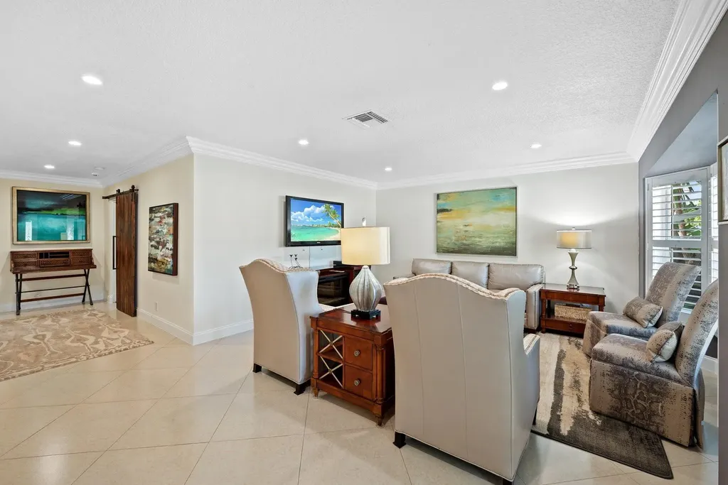 2200 NE 36th Street Fort Lauderdale FL 33308