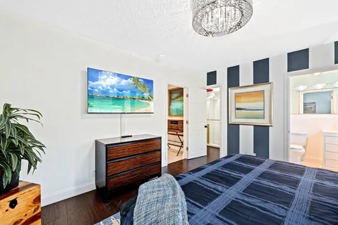 2200 NE 36th Street Fort Lauderdale FL 33308