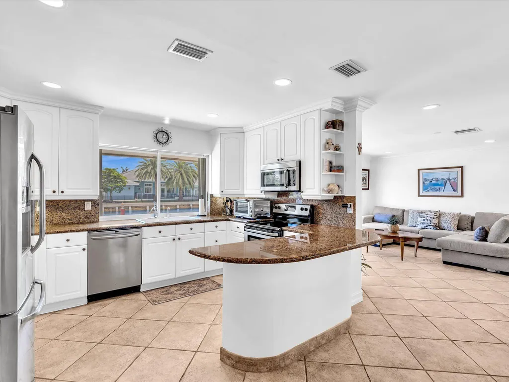 2800 NE 55th Street Fort Lauderdale FL 33308