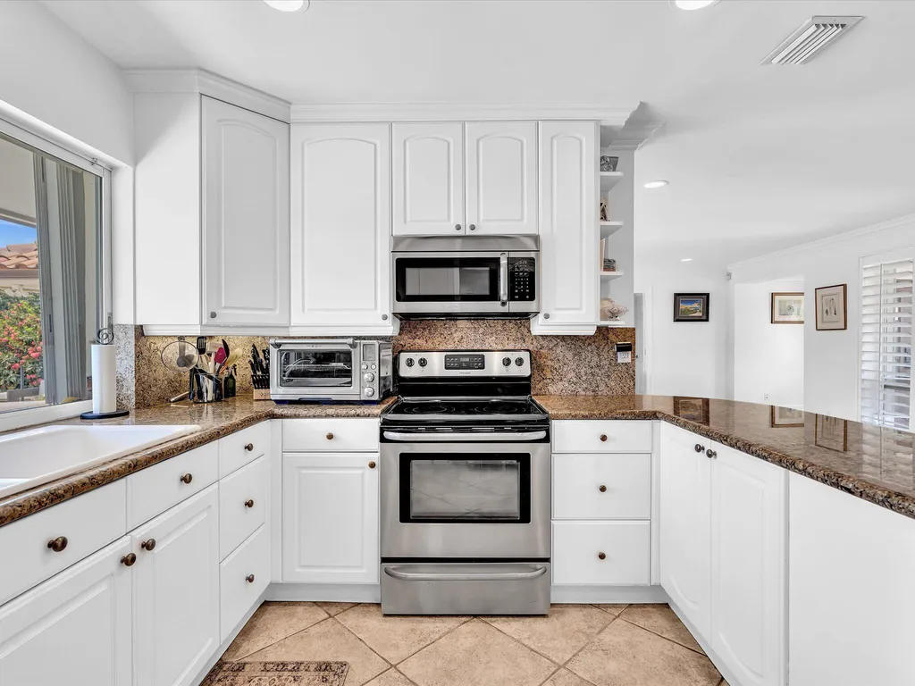 2800 NE 55th Street Fort Lauderdale FL 33308