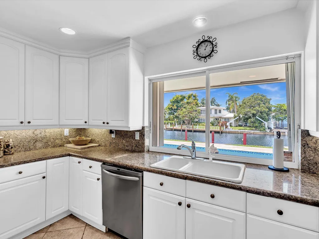 2800 NE 55th Street Fort Lauderdale FL 33308