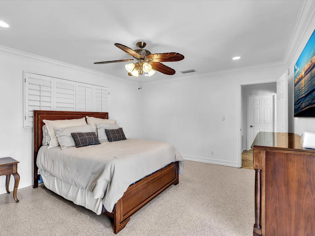 2800 NE 55th Street Fort Lauderdale FL 33308