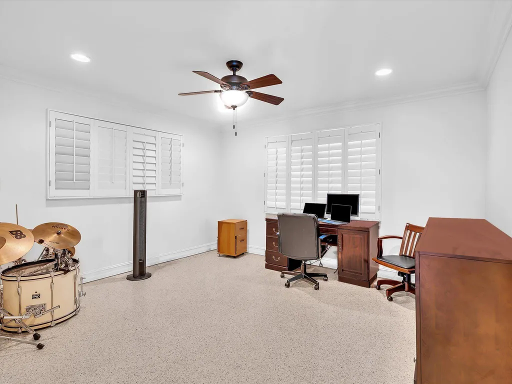 2800 NE 55th Street Fort Lauderdale FL 33308