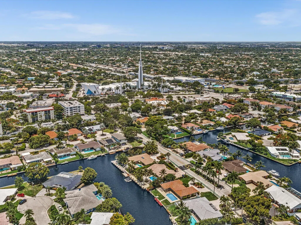 2800 NE 55th Street Fort Lauderdale FL 33308