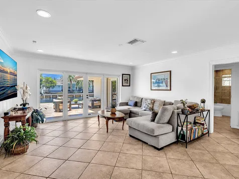2800 NE 55th Street Fort Lauderdale FL 33308
