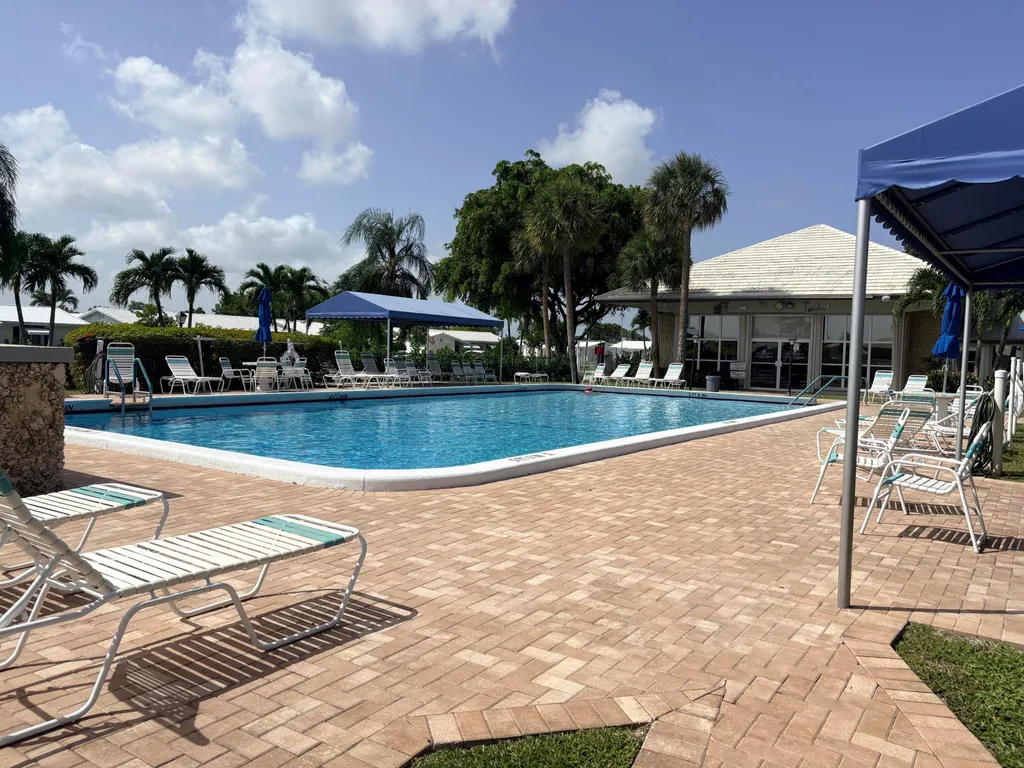 2193 SW Congress Boulevard Boynton Beach FL 33426