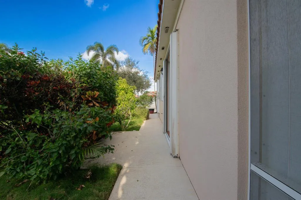7046 Fish Creek Lane West Palm Beach FL 33411