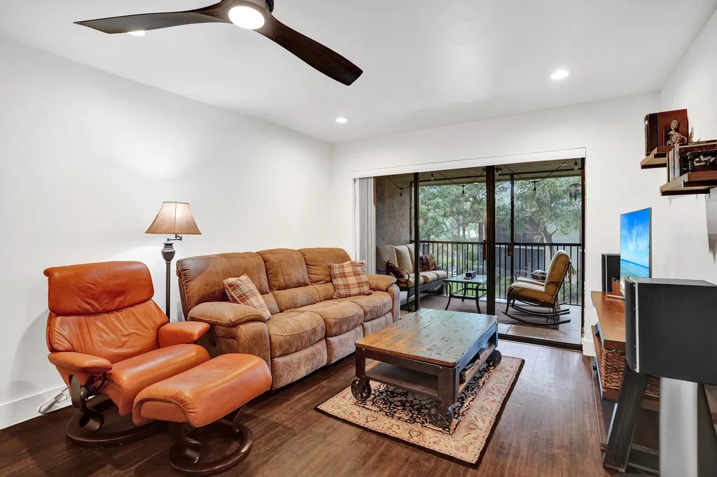 9561 NW 2nd Place Coral Springs FL 33071