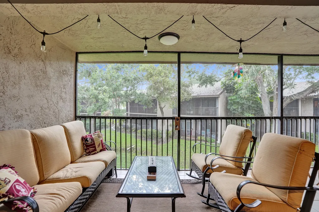 9561 NW 2nd Place Coral Springs FL 33071