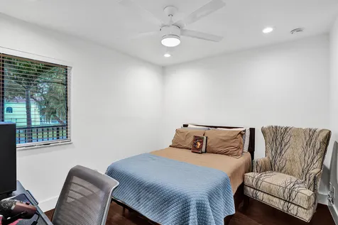9561 NW 2nd Place Coral Springs FL 33071