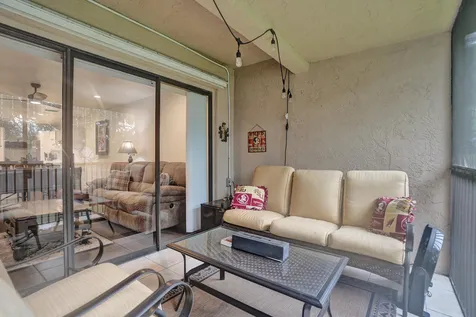 9561 NW 2nd Place Coral Springs FL 33071