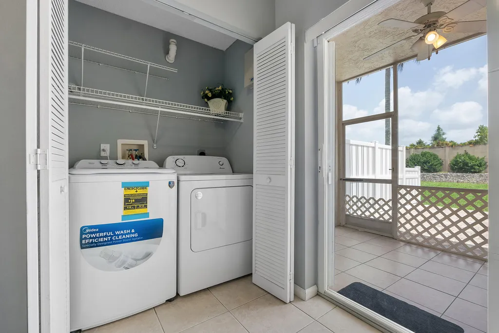 9905 NW 57th Manor Coral Springs FL 33076