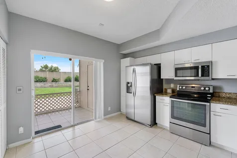 9905 NW 57th Manor Coral Springs FL 33076