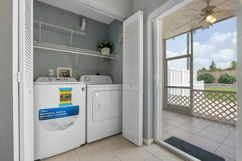 9905 NW 57th Manor Coral Springs FL 33076