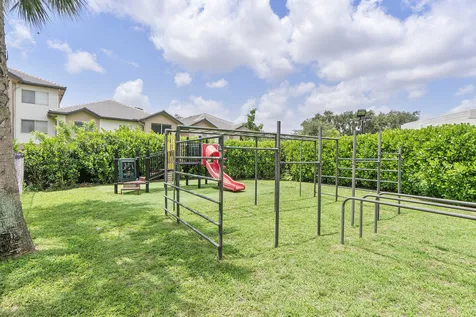 9905 NW 57th Manor Coral Springs FL 33076
