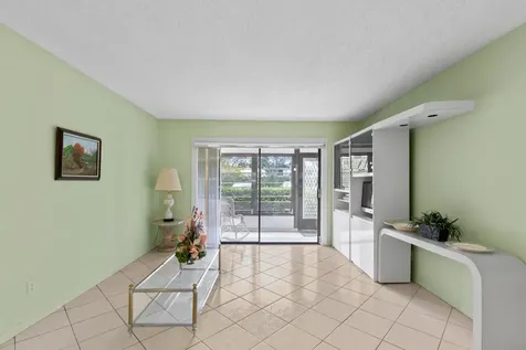 15450 Pembridge Avenue Delray Beach FL 33484