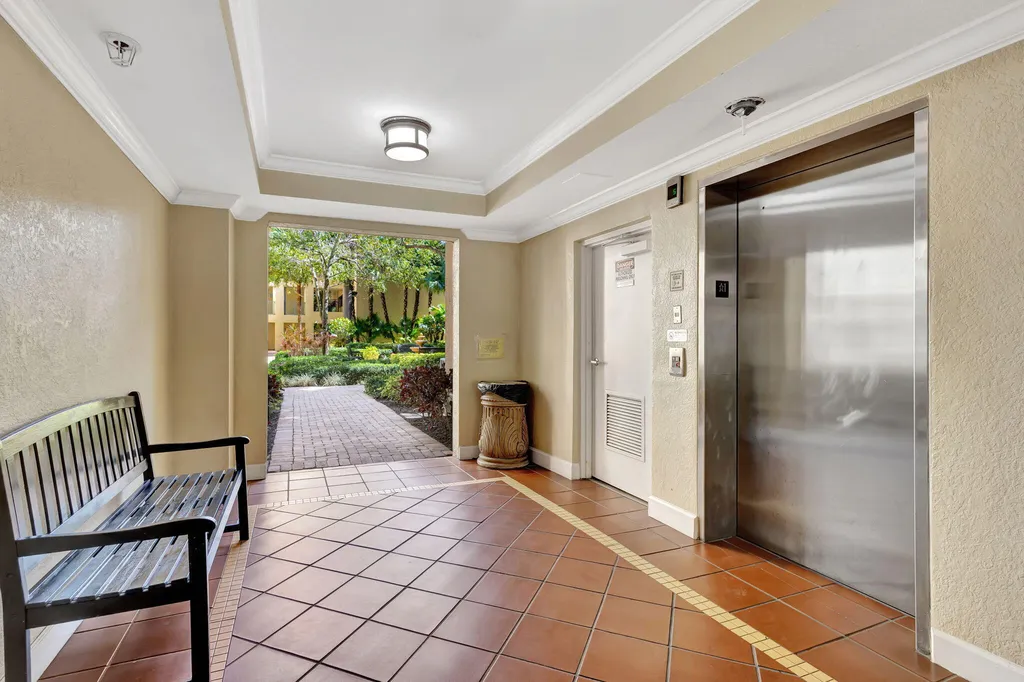 780 S Sapodilla Avenue West Palm Beach FL 33401