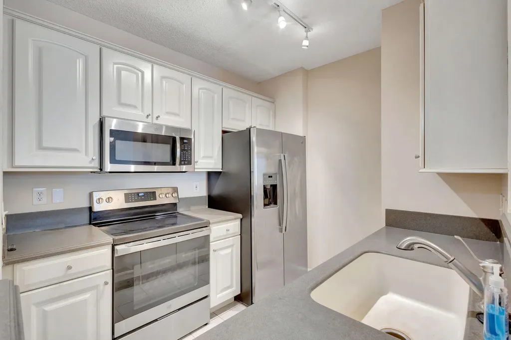 780 S Sapodilla Avenue West Palm Beach FL 33401
