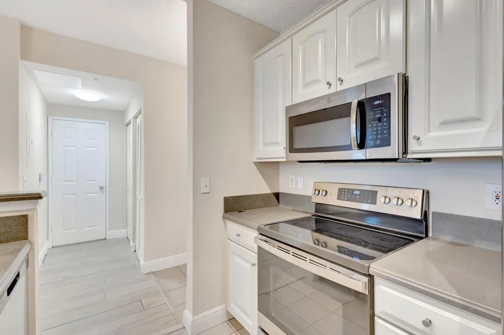 780 S Sapodilla Avenue West Palm Beach FL 33401