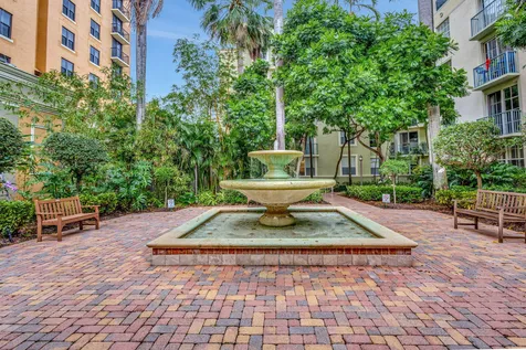 780 S Sapodilla Avenue West Palm Beach FL 33401
