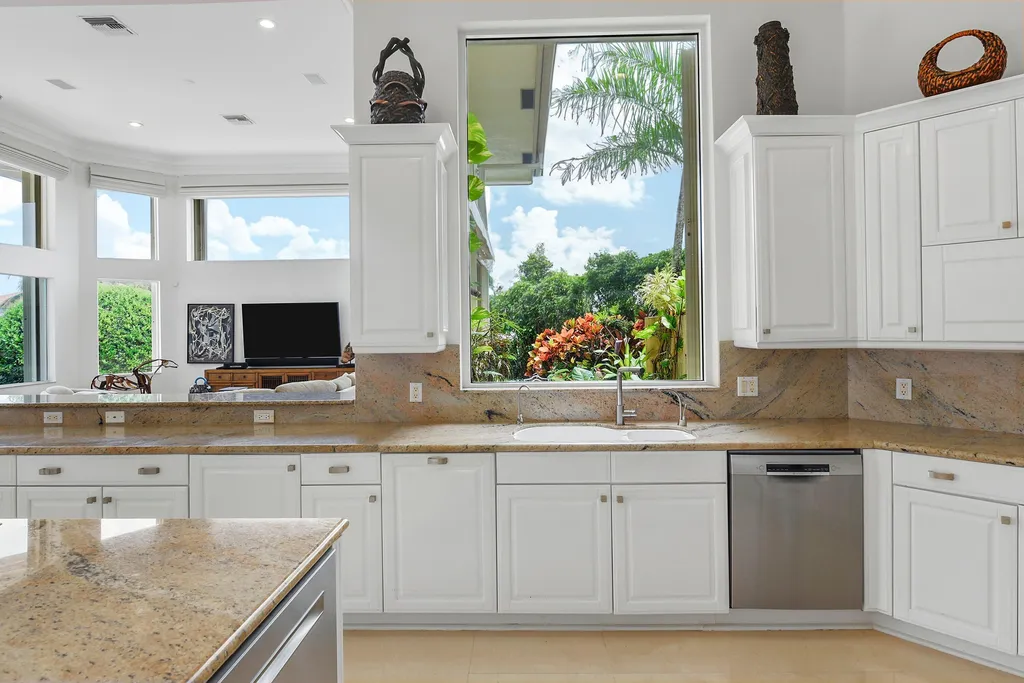 6949 Lake Estates Court Boca Raton FL 33496