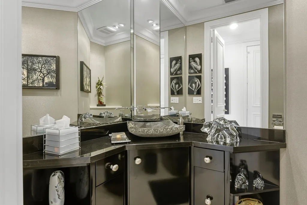 6949 Lake Estates Court Boca Raton FL 33496