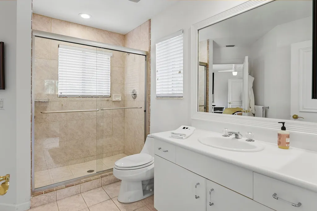 6949 Lake Estates Court Boca Raton FL 33496