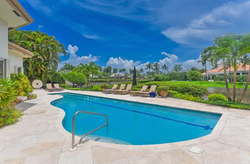 6949 Lake Estates Court Boca Raton FL 33496