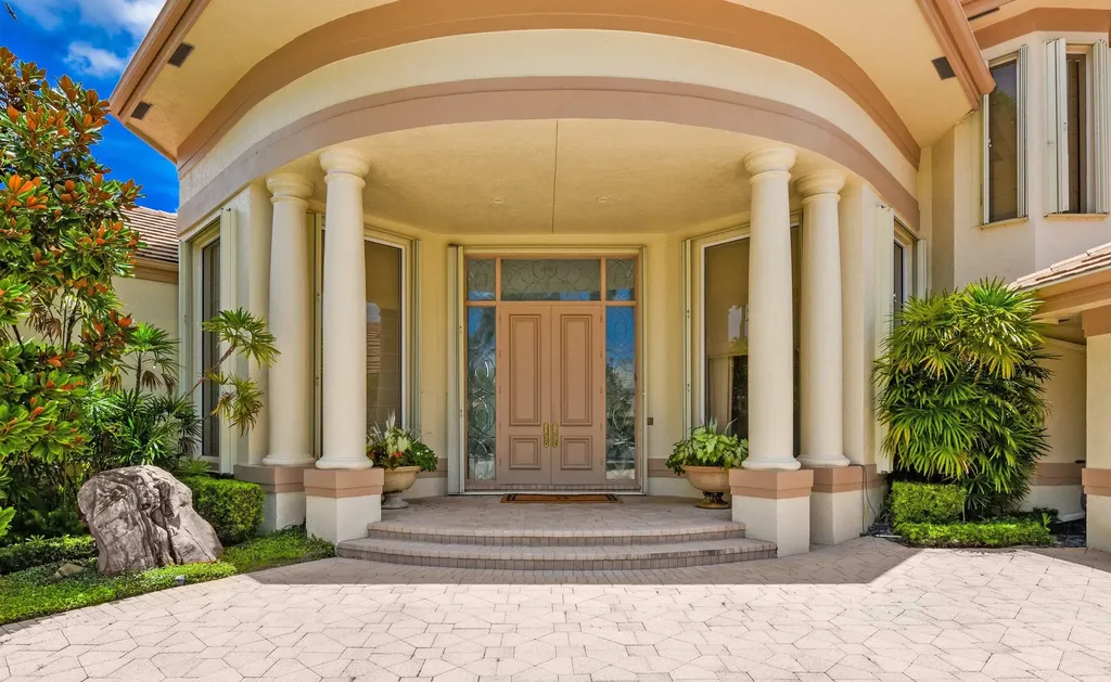 6949 Lake Estates Court Boca Raton FL 33496