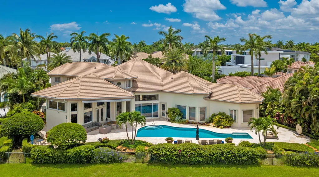 6949 Lake Estates Court Boca Raton FL 33496