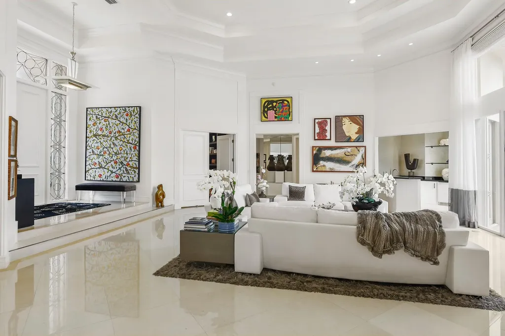 6949 Lake Estates Court Boca Raton FL 33496