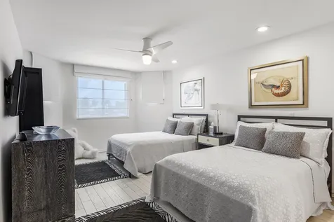 6949 Lake Estates Court Boca Raton FL 33496