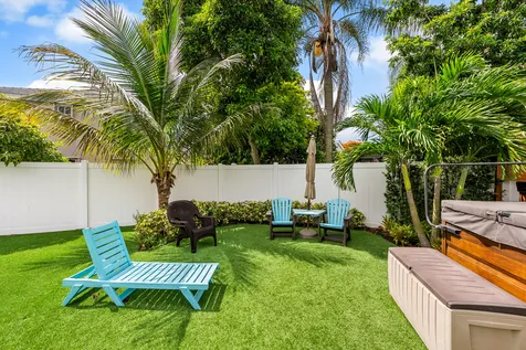 3120 Cape Circle Margate FL 33063