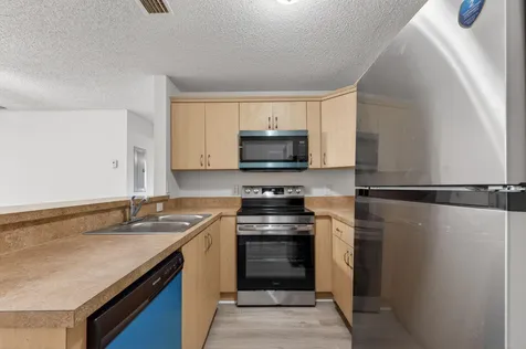 4983 NW 95th Avenue Sunrise FL 33351