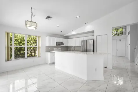 7678 NW 59th Way Parkland FL 33067