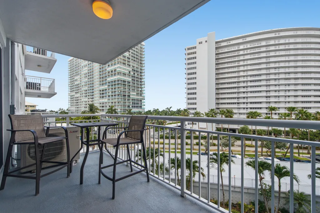 1920 S Ocean Drive Fort Lauderdale FL 33316