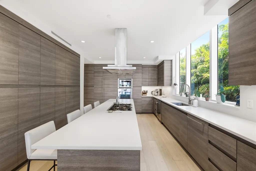1110 Seminole Drive Fort Lauderdale FL 33304
