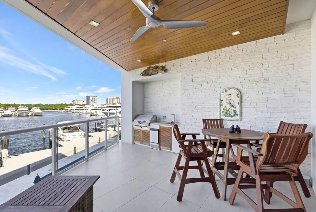1110 Seminole Drive Fort Lauderdale FL 33304