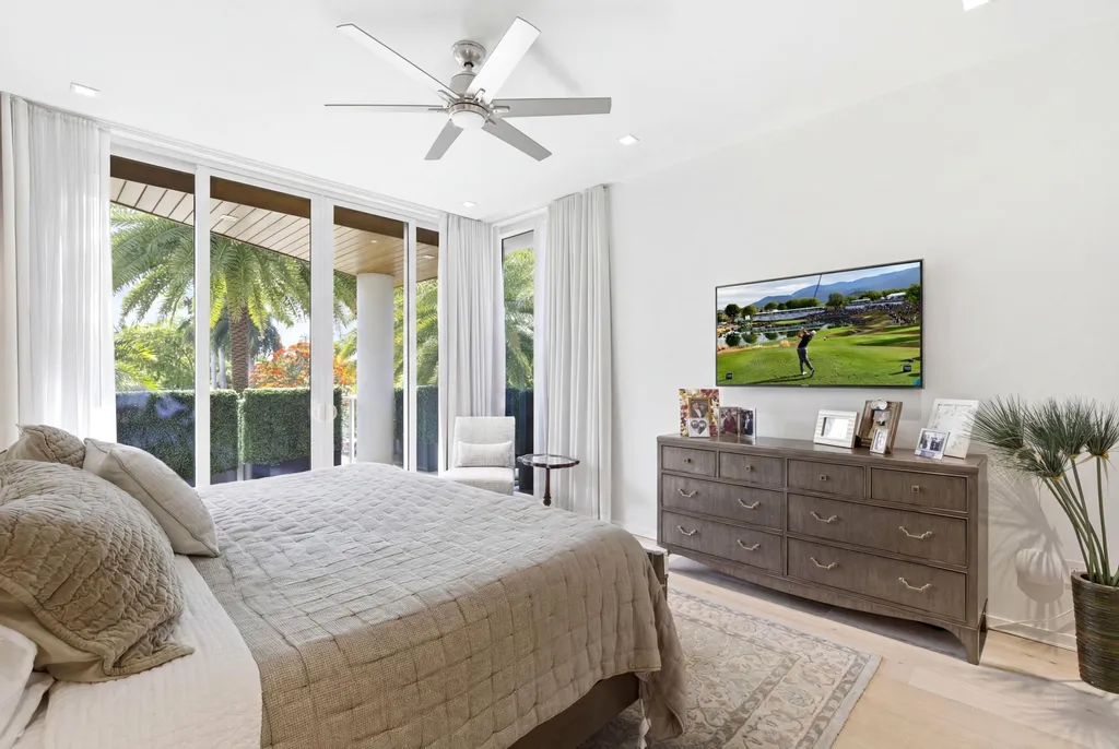 1110 Seminole Drive Fort Lauderdale FL 33304