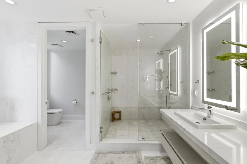 1110 Seminole Drive Fort Lauderdale FL 33304