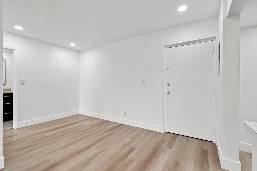 490 NW 20th Street Boca Raton FL 33431