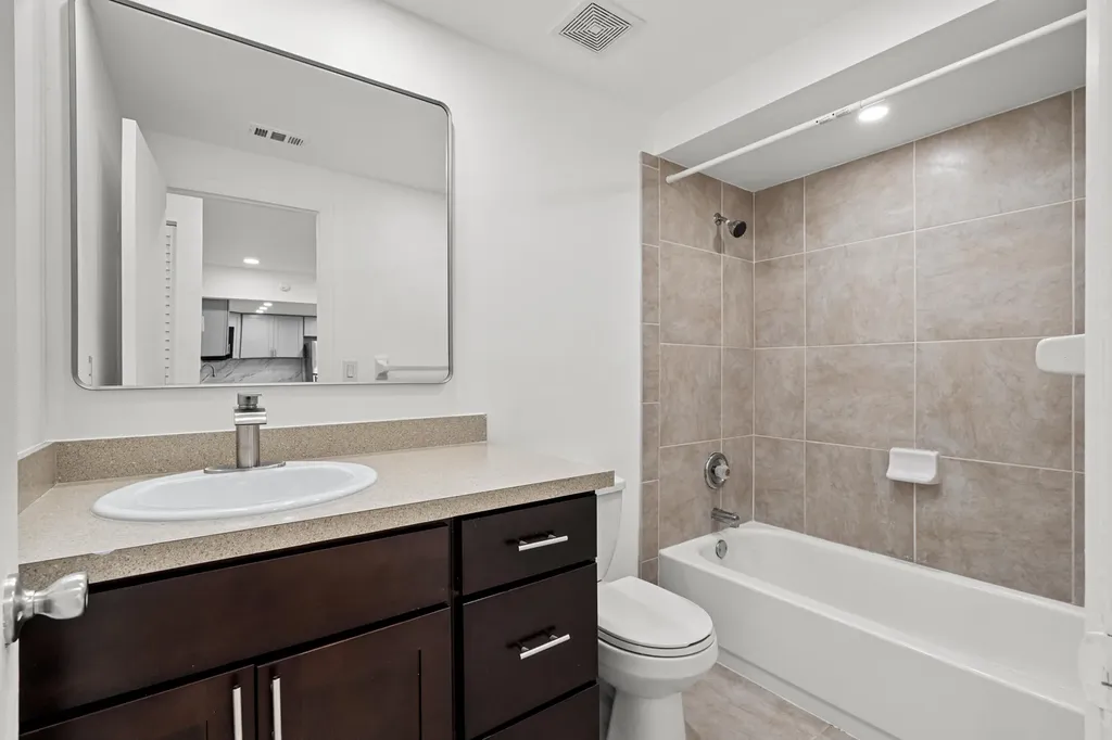 490 NW 20th Street Boca Raton FL 33431
